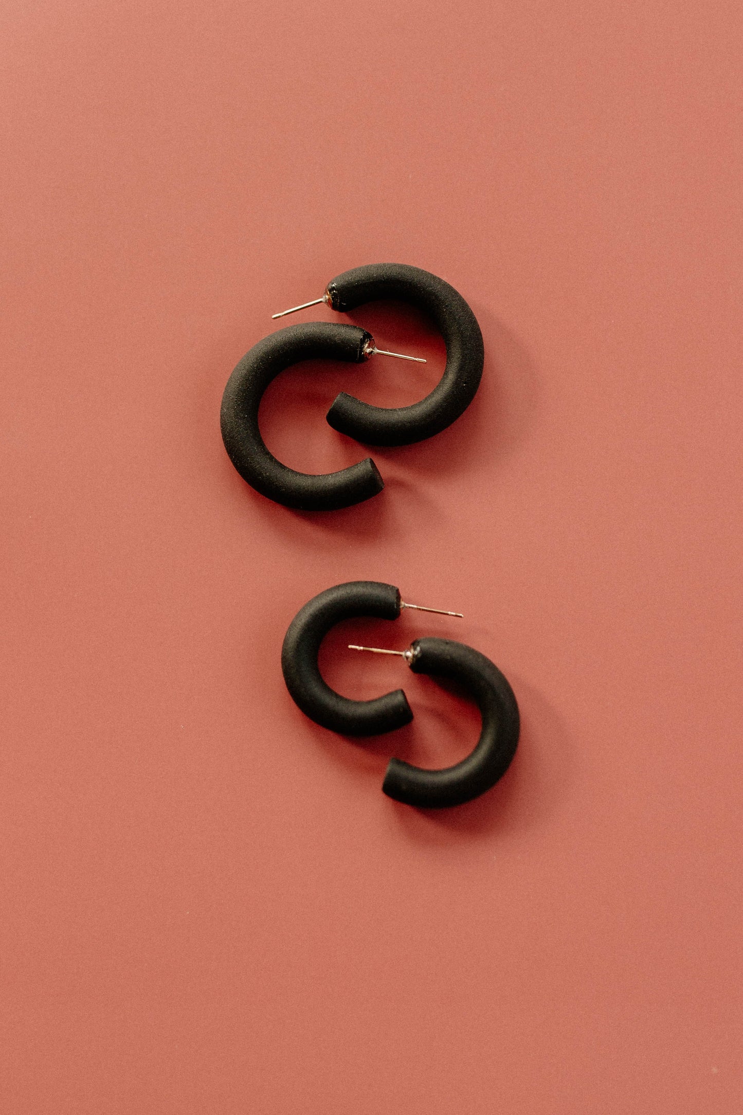 The Lori Hoops - Black